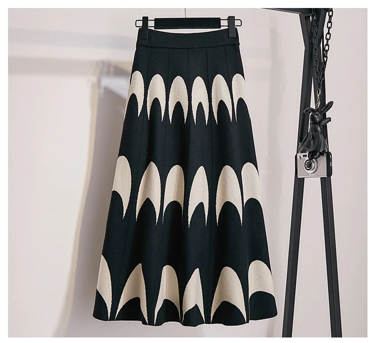 Winter Autumn Skirts Womens Knitting Wool Pleated Long Skirt Moon Print High Waist Elastic Large Hem Midi Skirts
