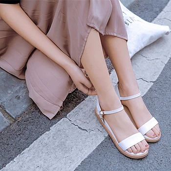

2020 Woman Summer Sandals Concise Flat Open-toed Concise Casual Buckle Buckle