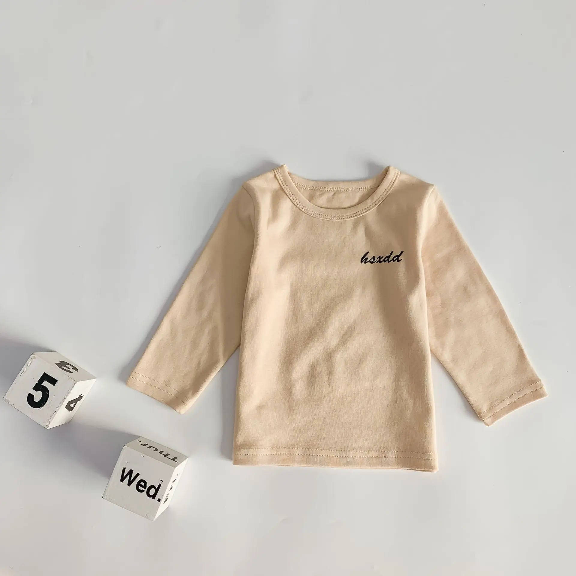 beige WLG/Повседневная футболка для мальчиков и девочек Детская осенняя футболка с круглым вырезом и буквенным принтом Футболка с длинным рукавом для малышей, топы белого, розового, серого, синего и зеленого цветов - Цвет: beige