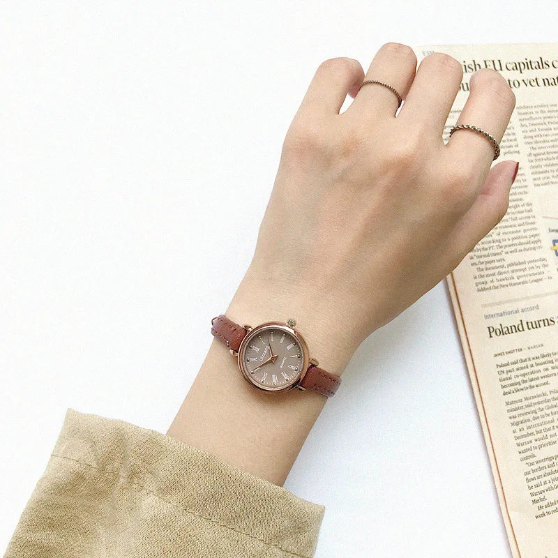 

America Non-mainstream CHIC Female Students Watch Korean-style Simple INS-Style Retro Literature And Art Thin Drawstring Small E