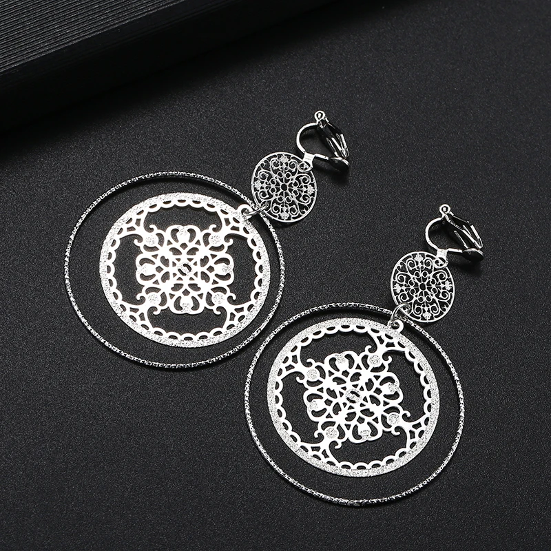 Hollowed Dsic Textured Round Clip on Earrings No Piercing Big Circle Hoop Ear Clips For Women Girl Party Gift Jewelry ear clip earrings clip earrings ear clip hoop earrings ear accessories