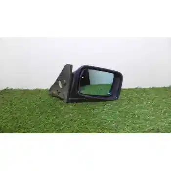 

60141 Right rearview Bmw 3 Series Saloon (e30)