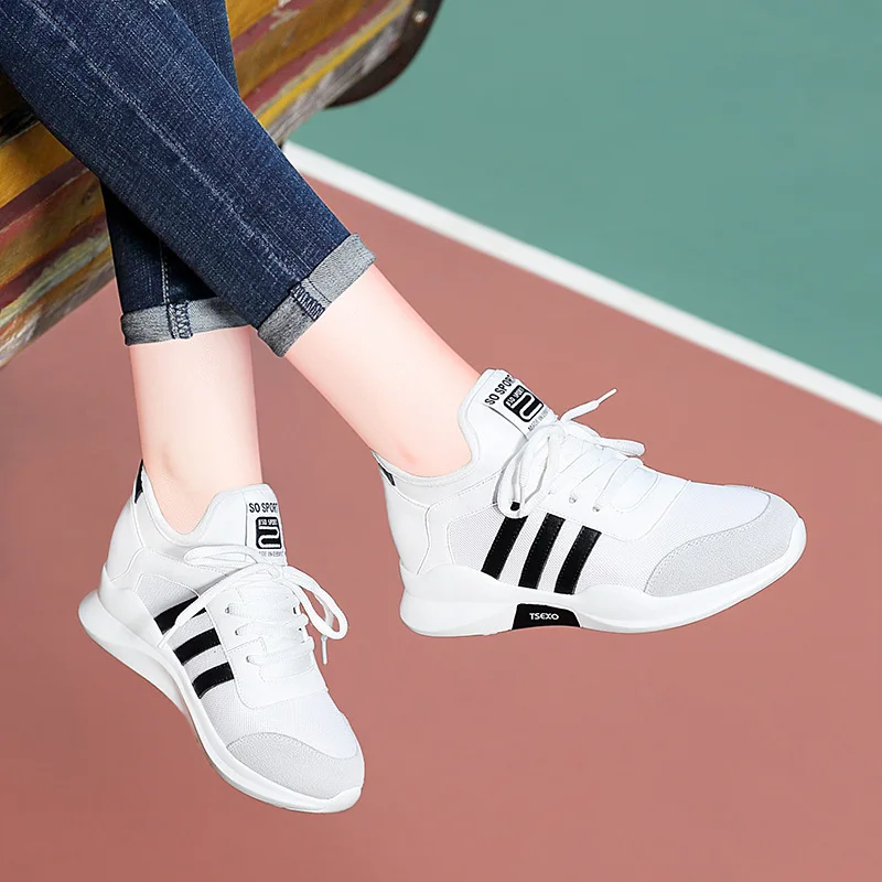 

Fall 2019 new versatile mesh breathable running sports shoes women's increased leather white shoes