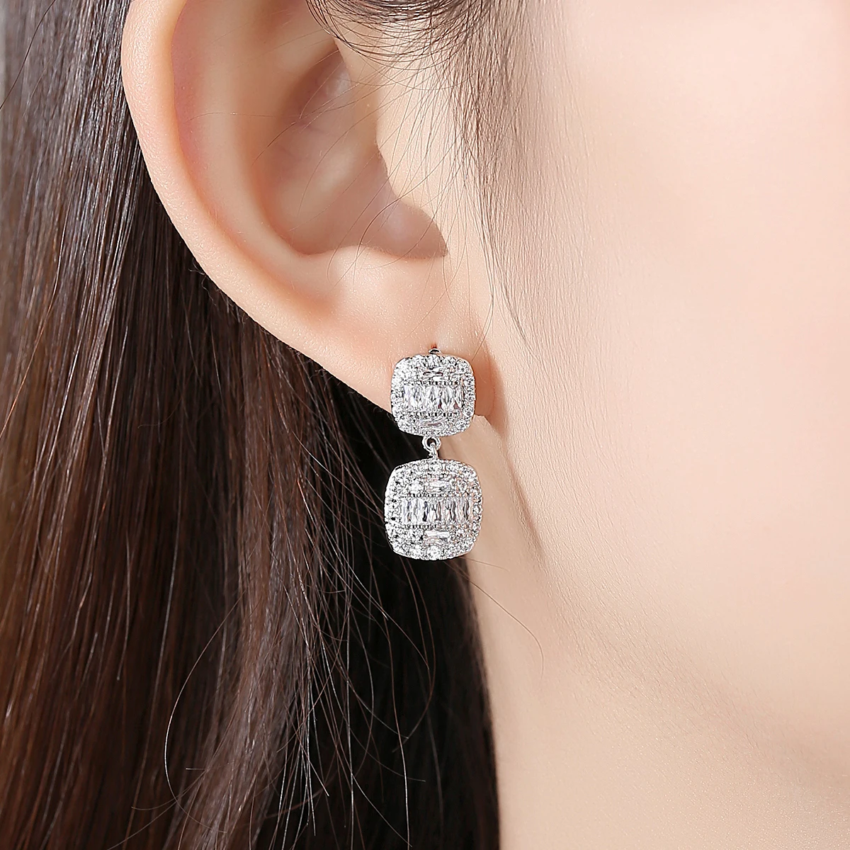 LUOTEEMI Trendy Square Clear Cubic Zirconia Drop Earrings for Women Girls Wedding Party Classic Dangle Earrings Fashion Jewelry