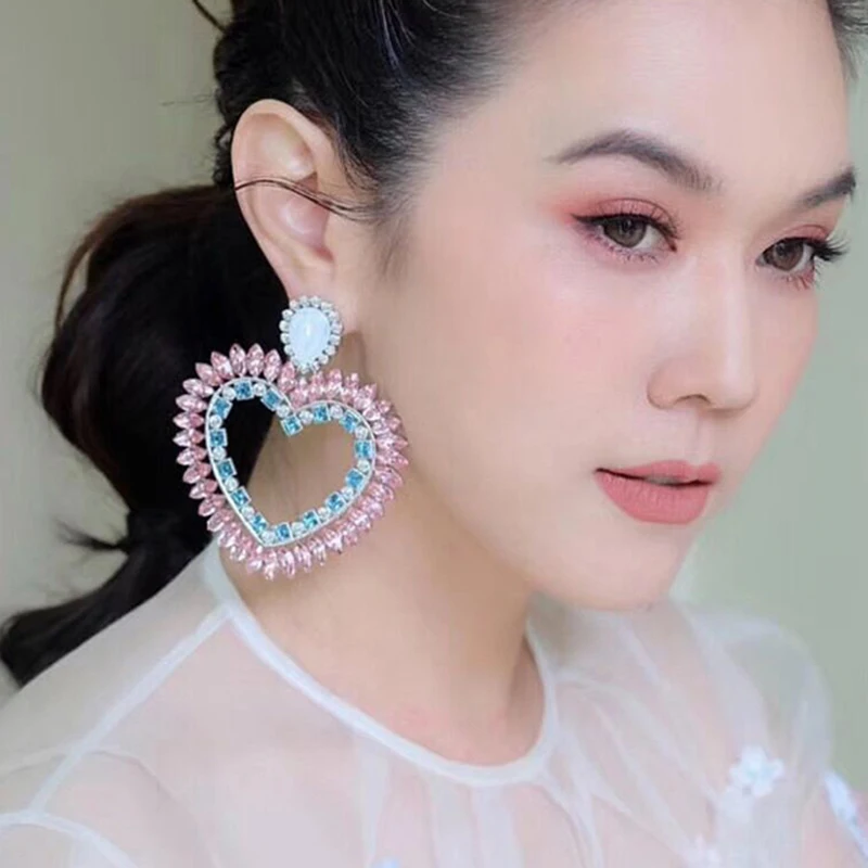 

Dvacaman New Pink Rhinestone Heart Charms Drop Dangle Earrings For Women Fashion Jewelry Bohemian Statement Earrings Accessories