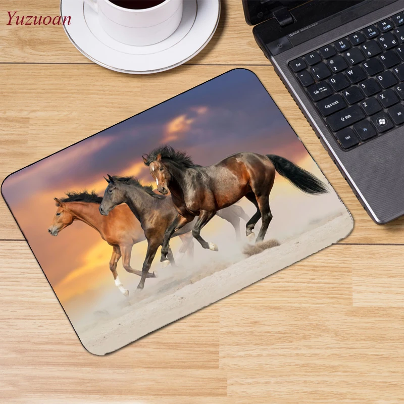 Yuzuoan Speed Horse Game Player Natural Rubber Non-slip Small Mouse Pad Can Be Customized Seams 18X22cm PC Mousepad