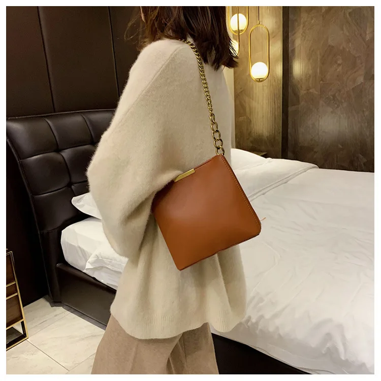 12212220970_2051307013