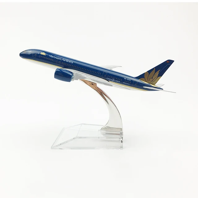 飛行機　模型　11点 Amazon.co.jp: 1/400スケール オランダ MD11 MD-11 飛行機モデル