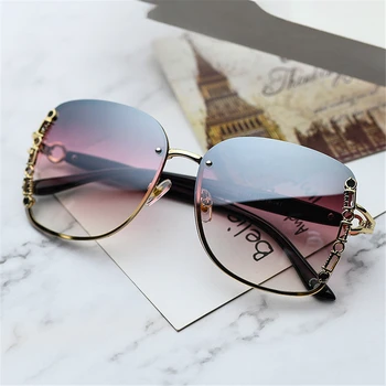 

Fashionable Sunglasses Women Two-tone Large-frame Personalized Sun Glasses