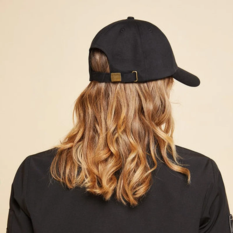 

Cotton Classic Snapback Hat High Quality Adjustable Solid Color Baseball Cap Unisex Couple Dad Hat Curved Cap Copper Buckle