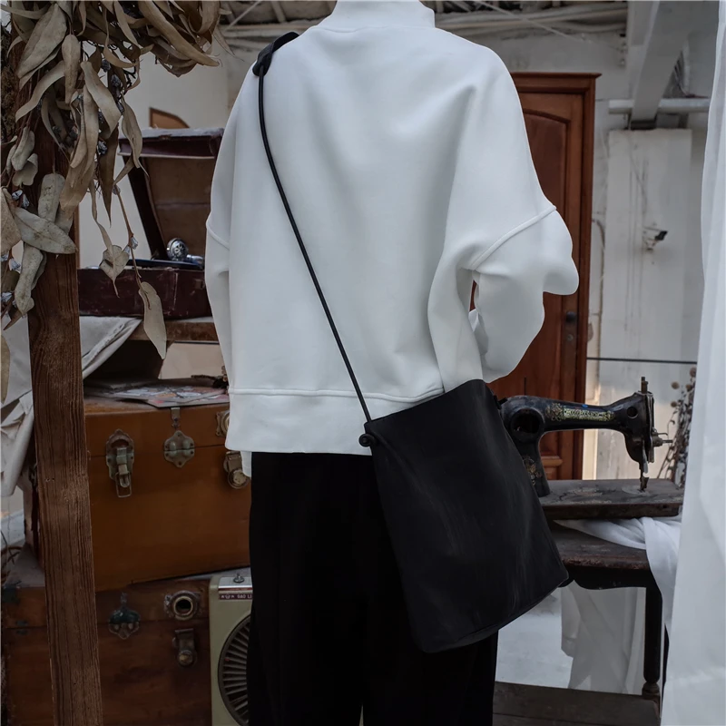[EAM] New Spring High Collar Long Sleeve Black Loose Irregular Hem Large Size Sweatshirt Women Fashion Tide B442