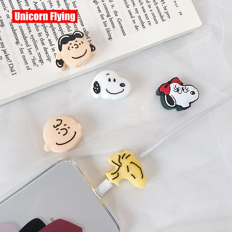 

LinXiang Universal Cartoon Snoopys Charlie Brown Charger Wire Holder Organizer Protection USB Phone Data Cable Protector