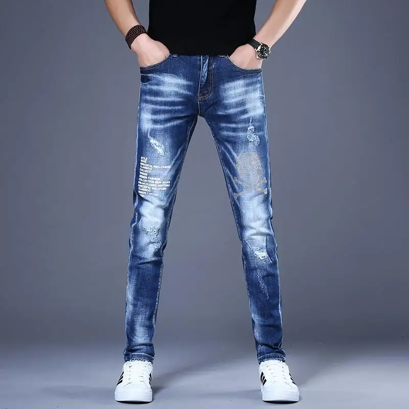 

Men's skull hot drill ripped jeans men's summer thin fashion casual pants feet trend 2021 new korean fashion clothing