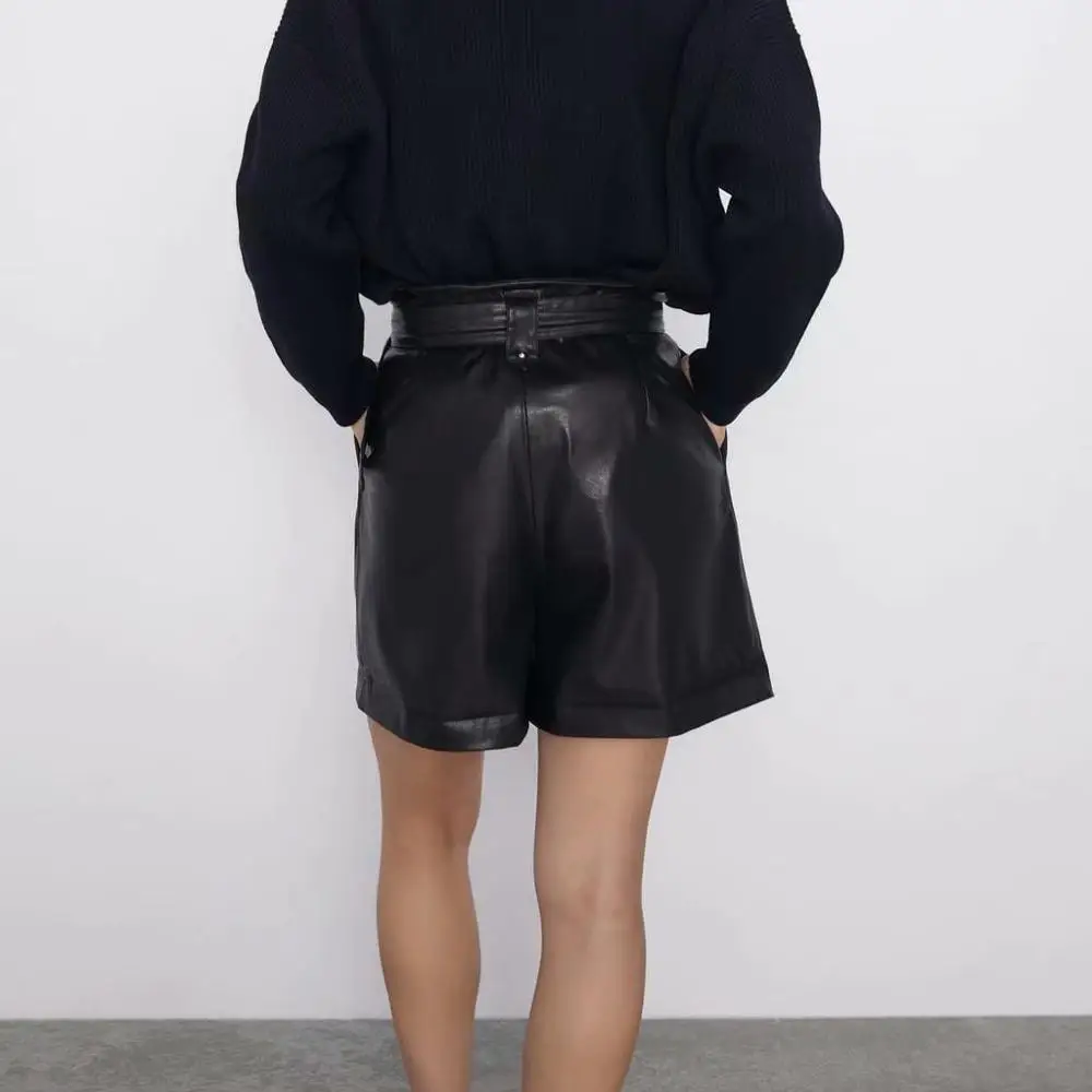 Black High Waist Shorts Women Clothing Imitation Leather Casual Shorts With Belt Fashion Short Pants Streetwear
