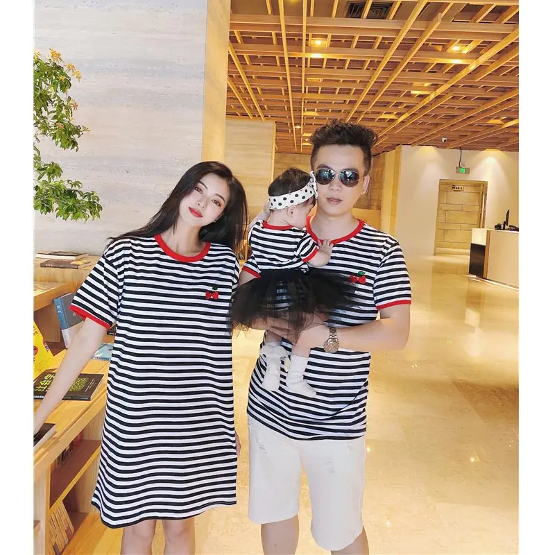 Семейный образ одежда для мамы и меня топы с коротким рукавом платье матери