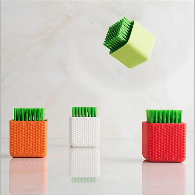 Clean and Care with the Home Silicone Soft Hair Cleaning Laundry Brush