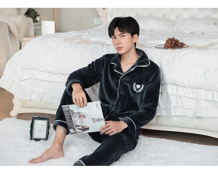 22198838971_1435614937