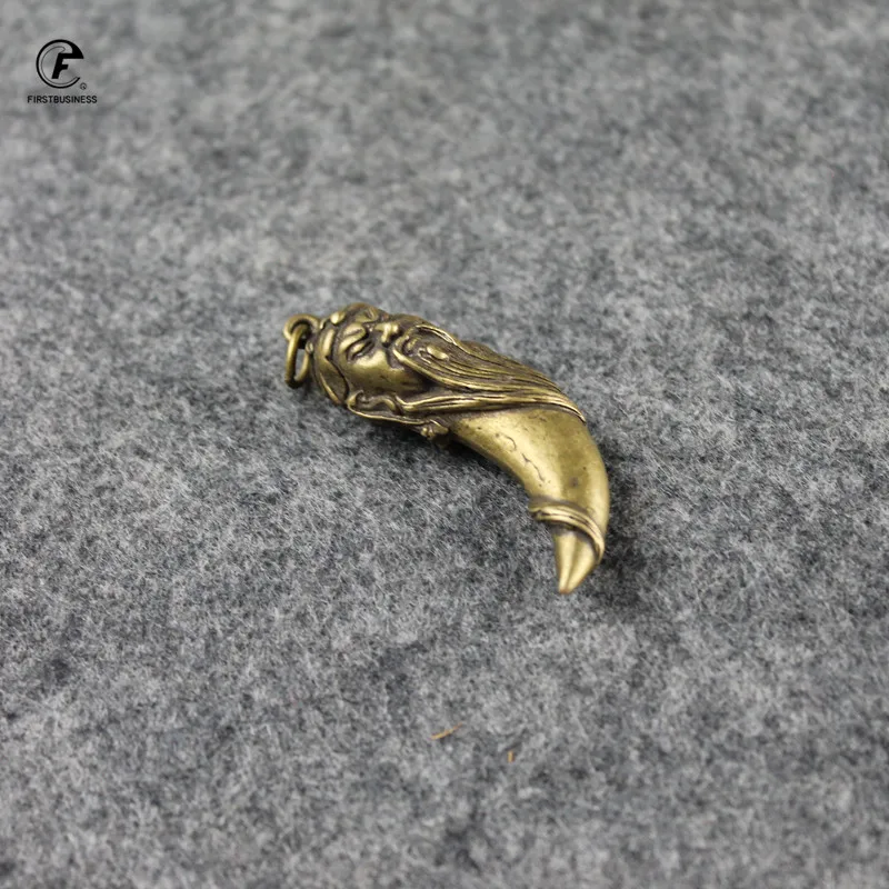 Copper Guan Gong crescent Statue Ornaments Home Decoration Accesories Chinese God of Wealth Key Chains Pendants Puer tea needle
