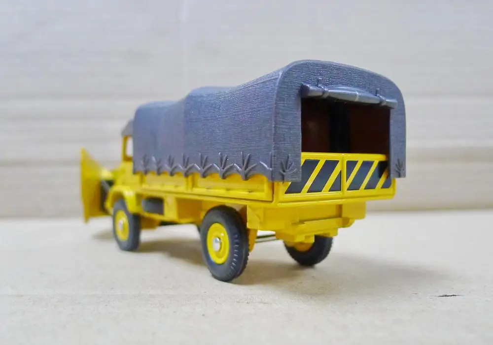 Atlas Dinky Truck 567 Mercedes Unimog Chasse neige литые игрушки 1:43|Наземный транспорт| |