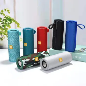 

Waterproof Bluetooth TF / SD Card Subwoofer Speaker Portable Outdoor Wireless Speaker 7 Colors