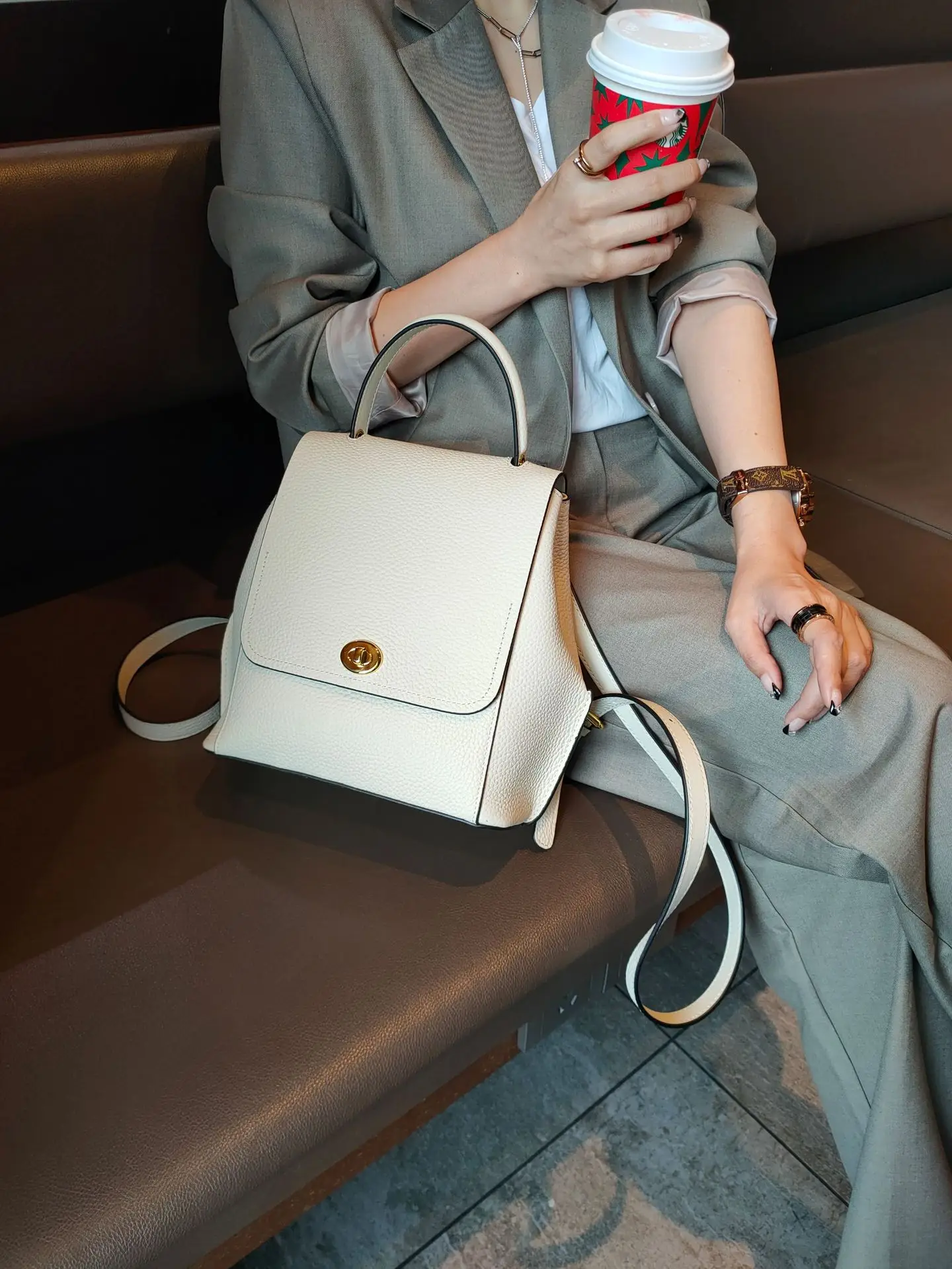2026 Ins Vintage Women Backpack Cowhide Leather High Quality Female Shoulder Bag College Girl School Book Backpacks Daypack