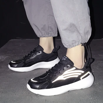 

Reflective Men Running Shoes 2019 Stylish Cushioning Male Sneakers Four Season Flat Outdoor Walking Shoes Zapatillas Deportivas