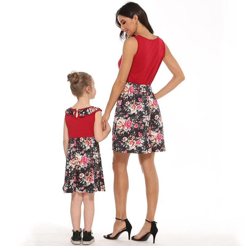 Одежда для всей семьи; одежда для мамы и дочки; платье без рукавов для мамы и дочки; одинаковые Платья с цветочным принтом в стиле пэчворк; одежда для мамы