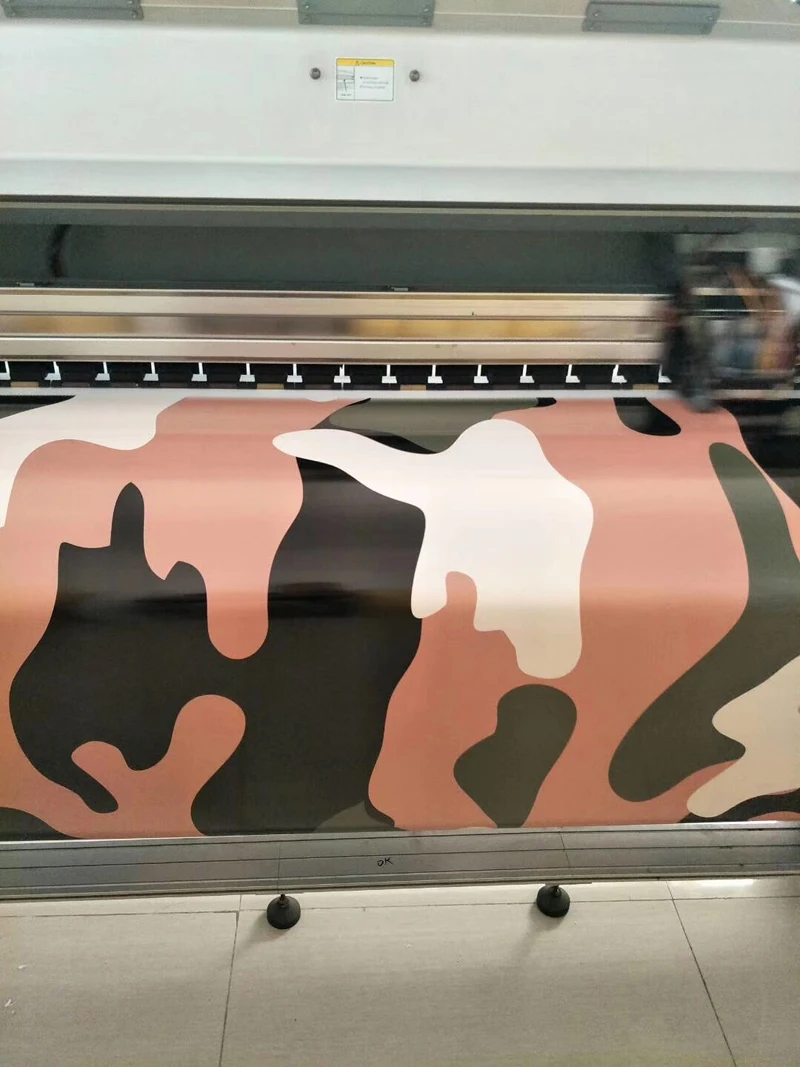 Виниловая камуфляжная пленка большого размера черного оранжевого зеленого