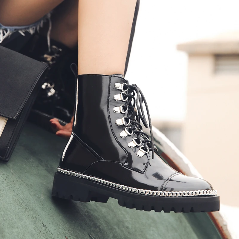 

women ankle boots Genuine Leather 22-25 cm winter boots British style Plush Solid color Martin boots Metal chain + rivet punk
