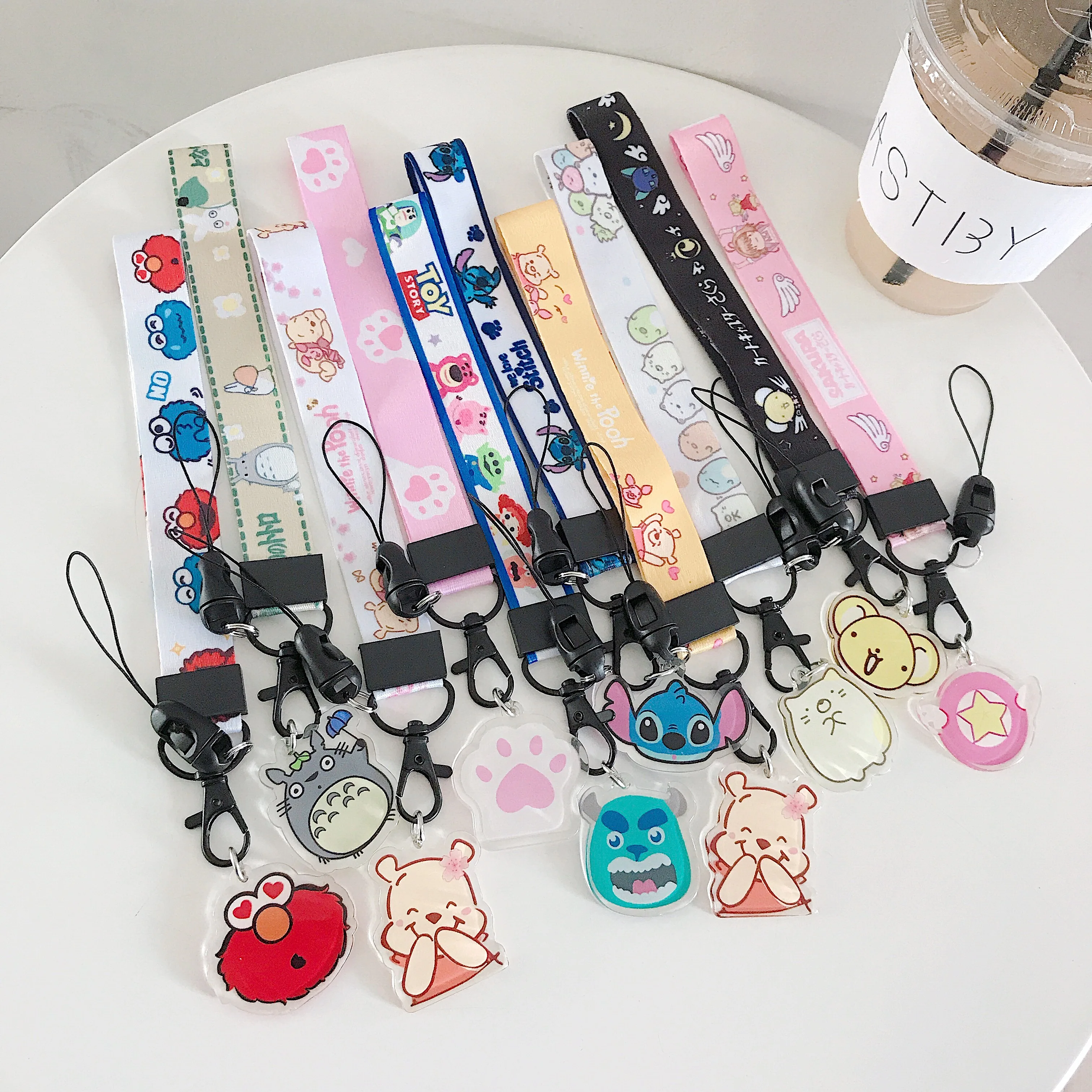 

Cute Cartoon Mobile Phone Portable Short Lanyard Hand Rope lanyard for Airpods Case keys cord keychain strap wandering keycord