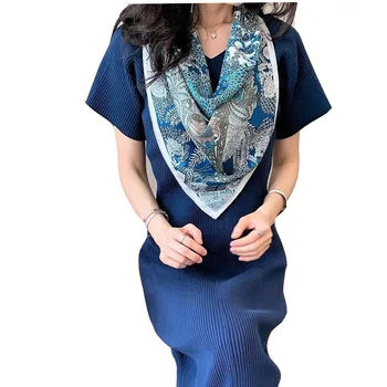

Temperament Elegant Large Squares Of Emulation Silk Scarves Female Chili With 90 cm Shawls Scarf Hijab Scarf Luxury Scarf Women