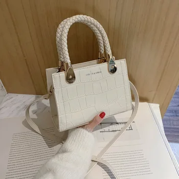 

Brand Original Design Texture Bag New Fashionable Hand-held Messenger Bag In Fall / Winter 2020