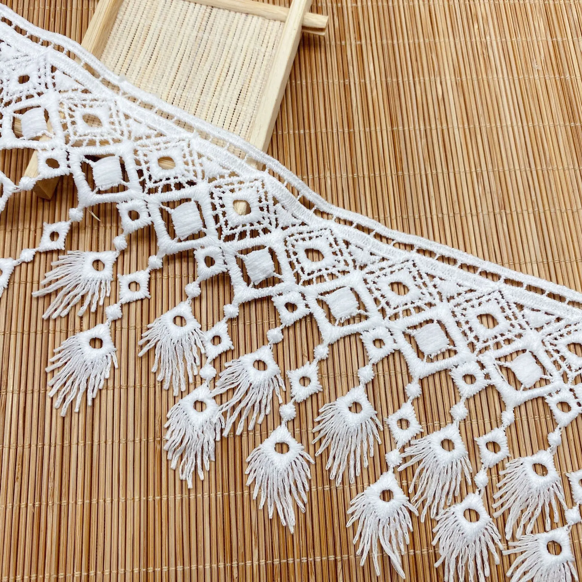 2yard Width:9cm Vintage Tassel Silk Laces Fabric Water-soluble Embroidery Lace Garment Sewing Accessories lace fabric
