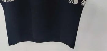 

Women's Geometric Knitted Vest Pattern Round Neck Sleeveless Knit Tank Top