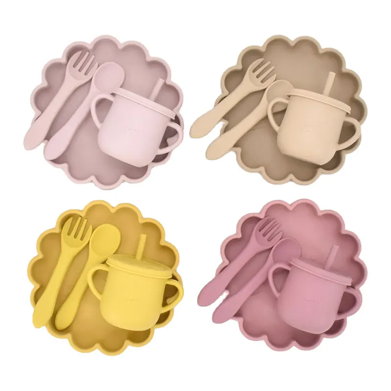 4Pcs New Design Baby Silicone Plate Cup Bowl Spoon Set Bpa Free Baby Folding Dishes Portable Feeding Tableware for Children