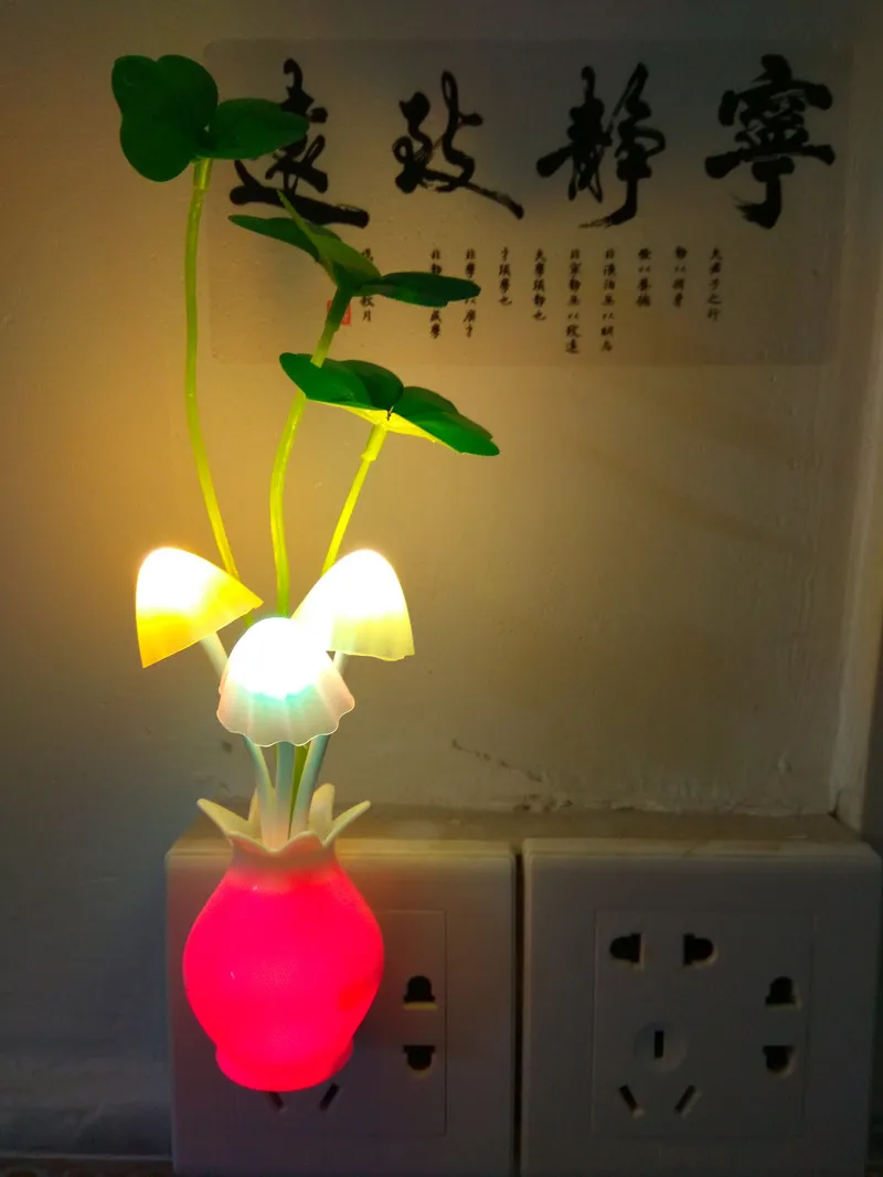发光四叶草