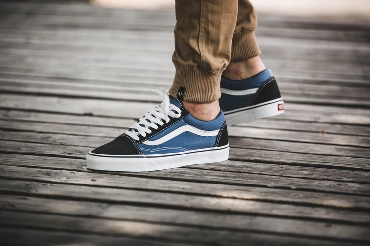 VANS OLD SKOOL обувь для Скейтборда для мужчин и женщин оригинальная спортивная обувь для отдыха на открытом воздухе Классическая многоцветная серия VN000D3HW00