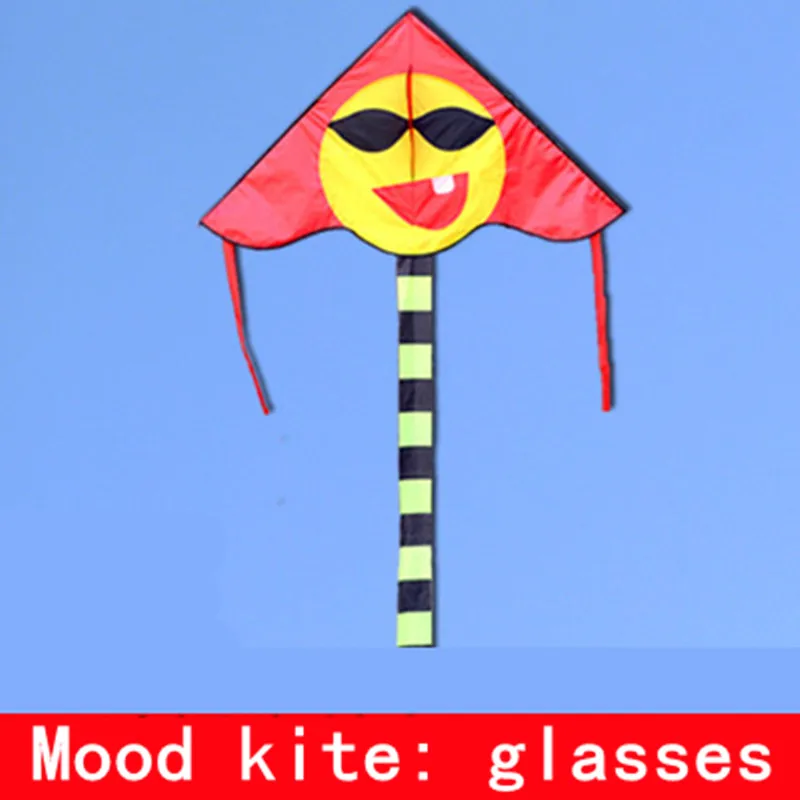 Quality New Mood Smiley Face Children's Kite Handle Line Family Party