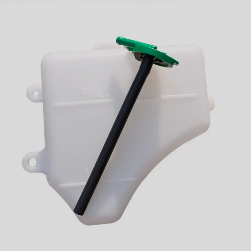 Apply to Suzuki SX4 Return kettle water storage bottle Antifreeze kettle of auxiliary water tank