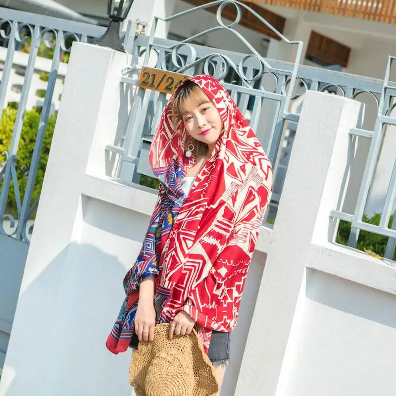 8597431880_590449100