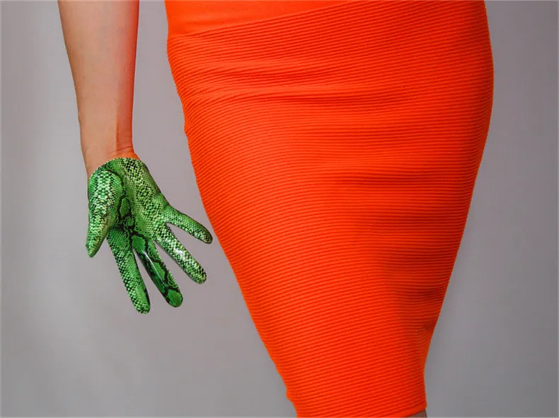 Snakeskin Short Gloves 21cm Patent Leather Emulation Leather PU Bright Leather Animal Python Green Snake pattern Female WPU105