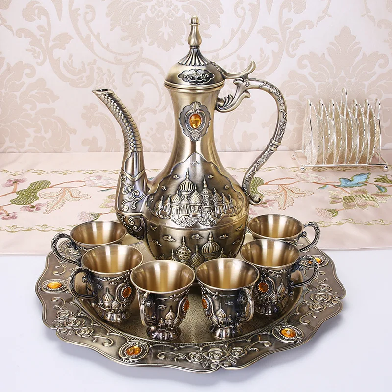 

Metal Emboss Wine Set Set Household Use High Capacity Flagon Wine Glass Home Dining Table Decoration Banquet Wedding Supplie