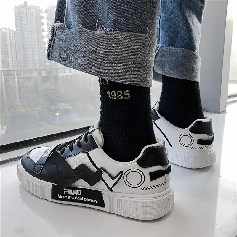 Men Pikachu Anime Casual Shoes Women Sneakers Fashion Graffiti Classic Lovers Vulcanized Shoes Cosplay School Canvas Shoes