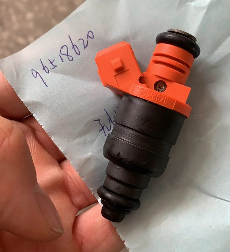 1 шт. топливный инжектор подходит для Daewoo Chevrolet-Матиз Спарк 0.8i и 1.0i 98-10 96518620