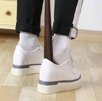 

Professional Wooden Shoe Horn Flexible Long Handle Shoehorn Useful Shoe Lifter Professional Shoe Spoon Home Tools