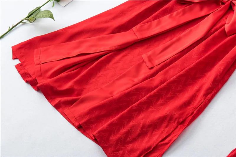 12945404906_1061836450