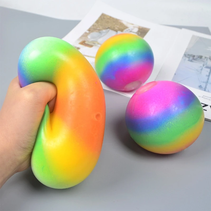 Bolas de estrés coloridas de arcoíris, TPR de espuma suave, blando para apretar, para aliviar el estrés