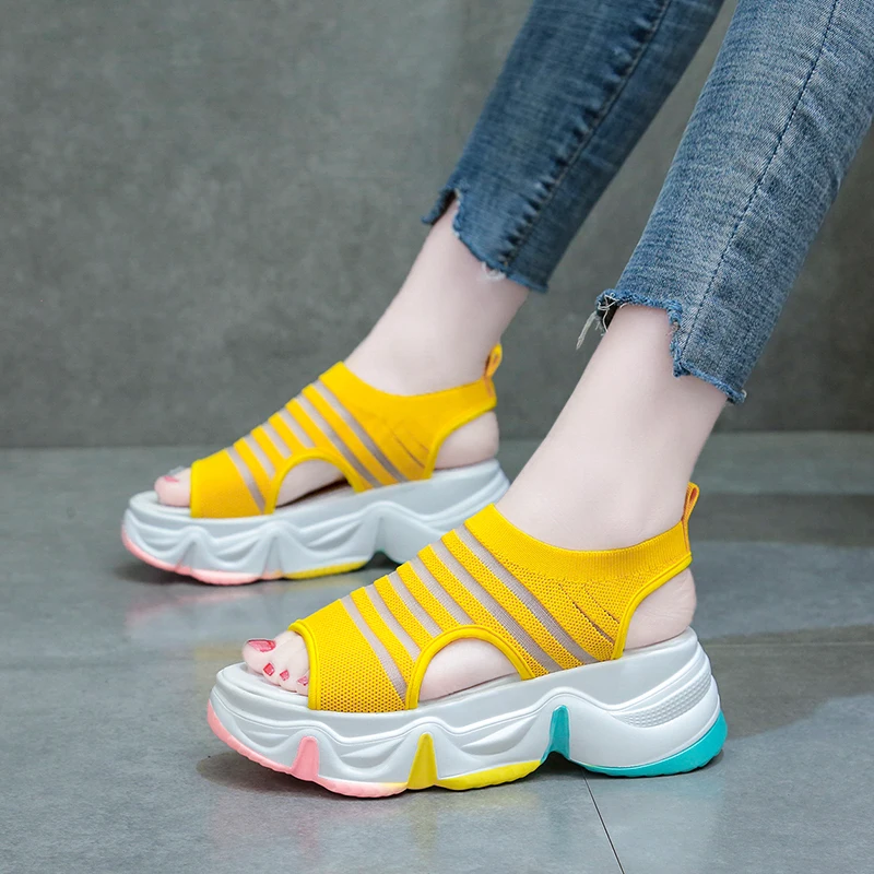 

2020 Summer Platform Women Sandals Flat Thick Bottom Black Yellow Beige Beach Sandals Size 35 - 40