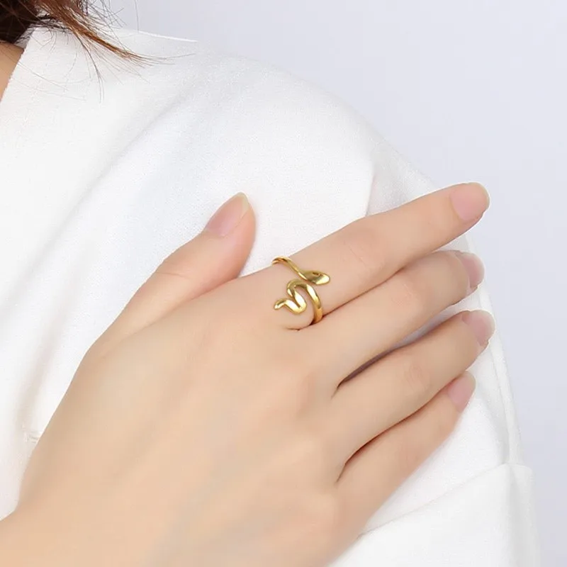 Meaeguet-Fashion-Snake-Shape-Ring-Stainless-Steel-Jewelry-Gold-color-Bague-Serpent-Rings-For-Women-Cute (5)