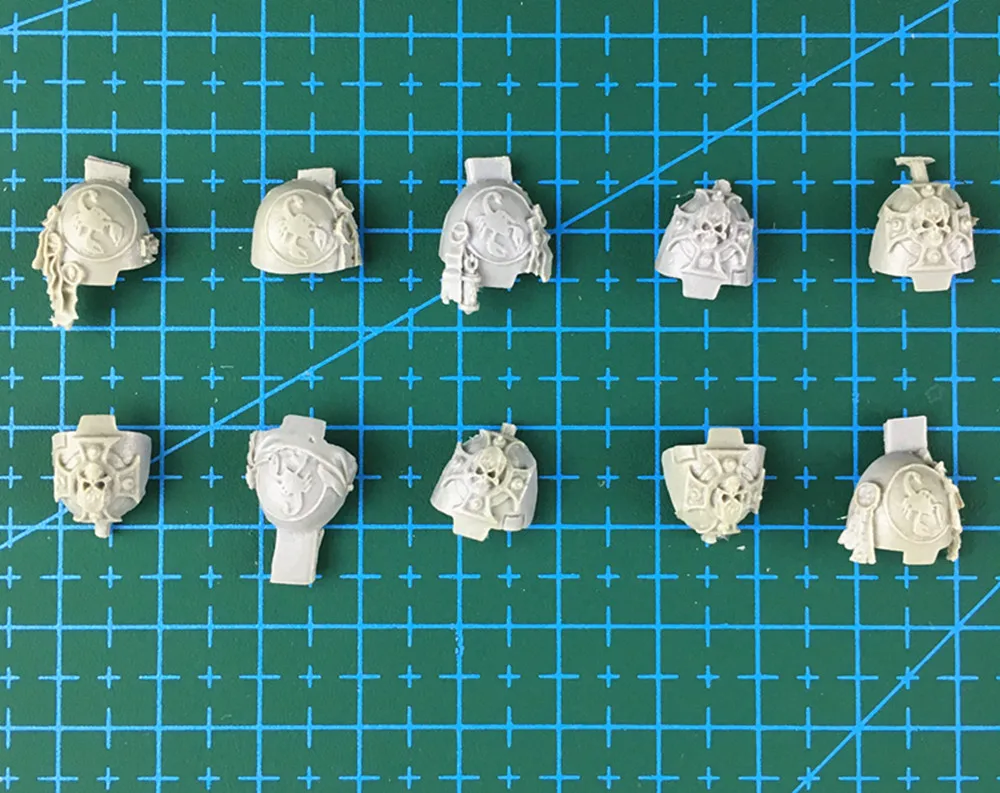 

Red Scorpions Terminator Shoulder Pads